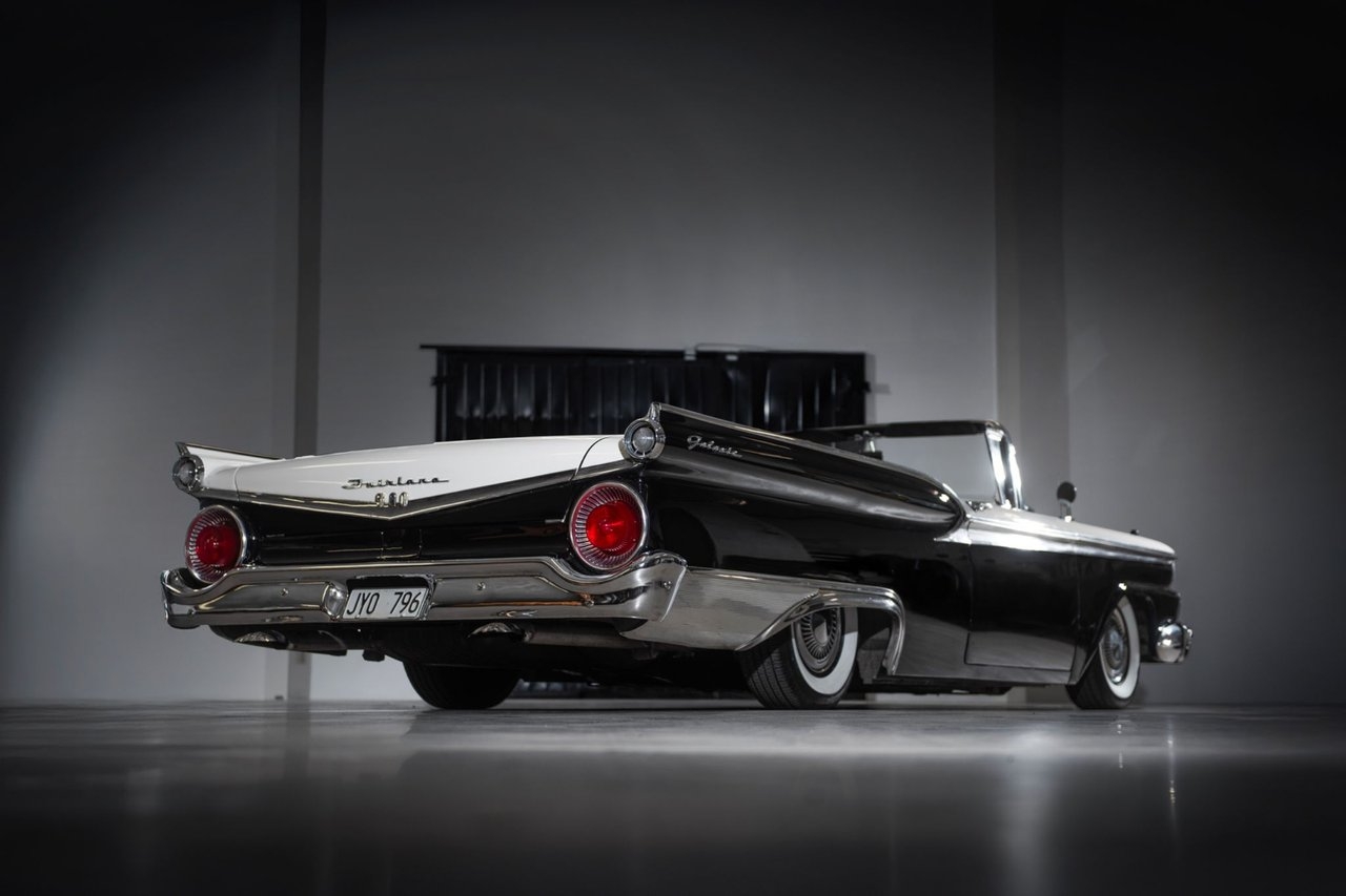 Ford Galaxie 1959, photo 2/15