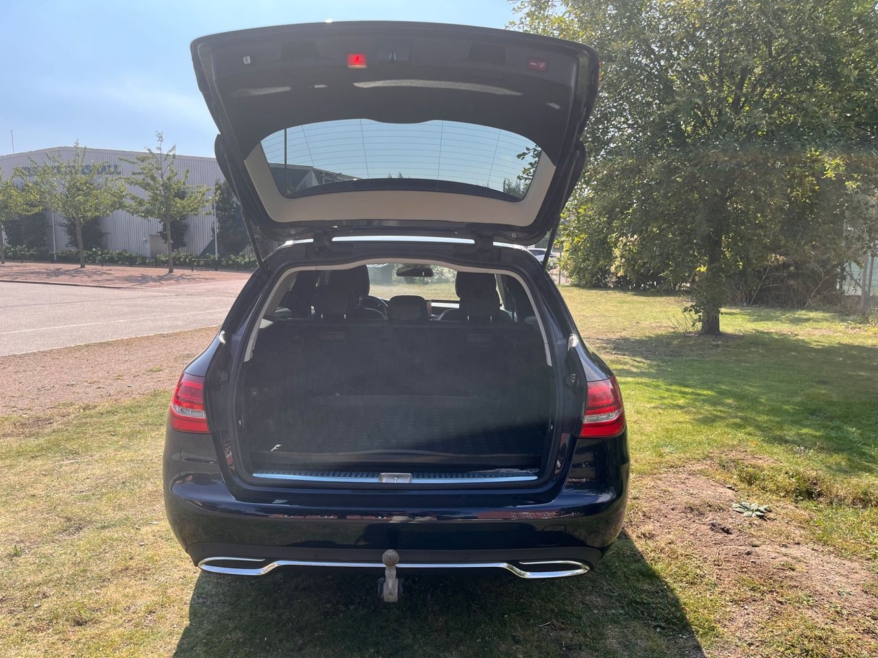Mercedes-Benz C 2016, kuva 6/10