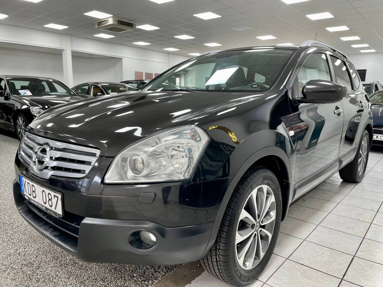 Nissan Qashqai+2 2.0 , 7-sits 141hk 2009, bild 2/20