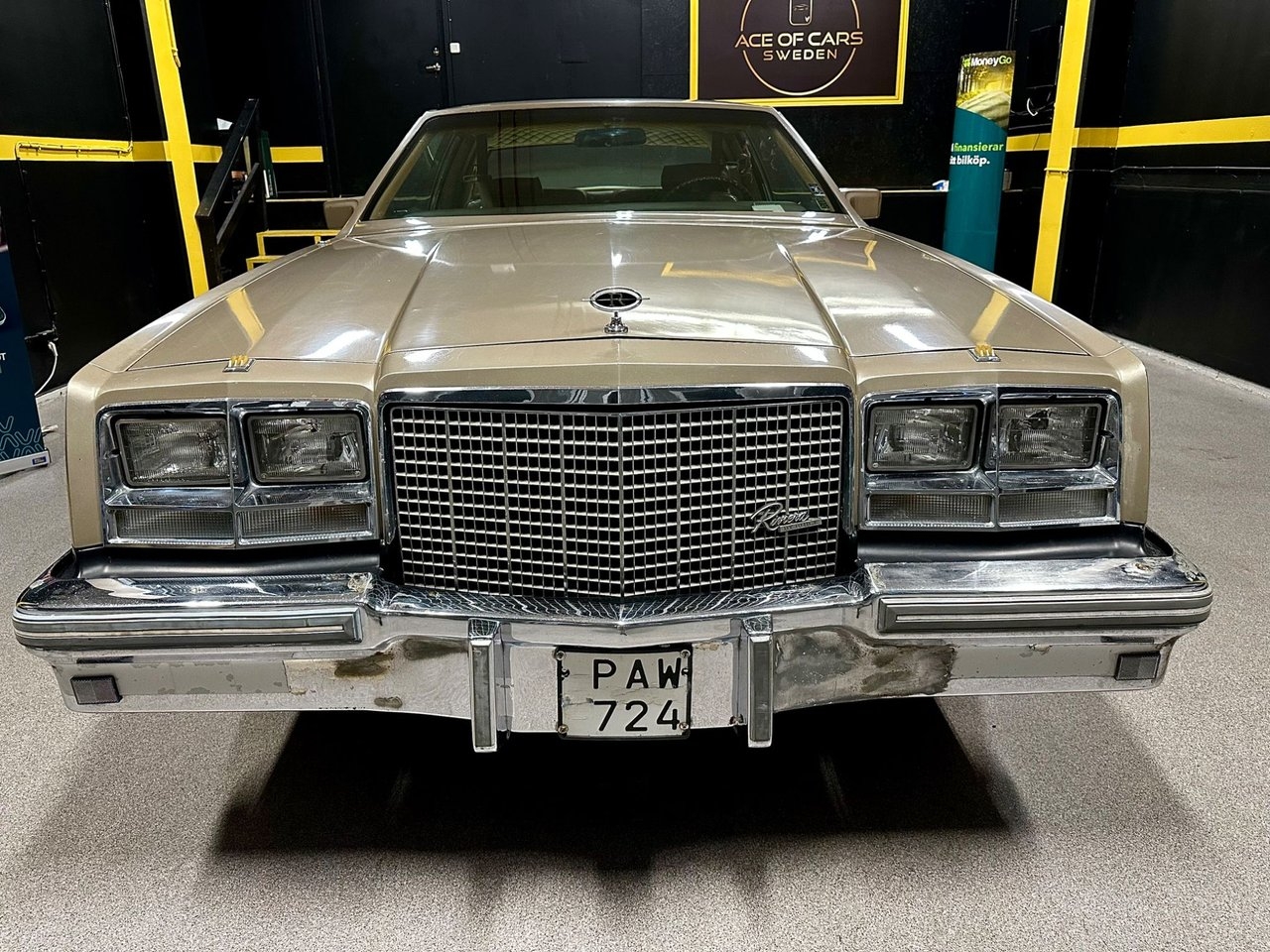 Buick Riviera 5.0 V8 Hydra-Matic 1981, photo 3/24