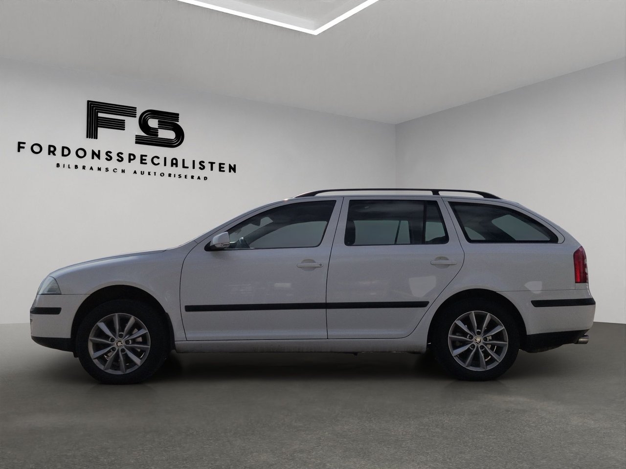 Skoda Octavia Kombi 1.6 SÅLD 2006, bild 2/27