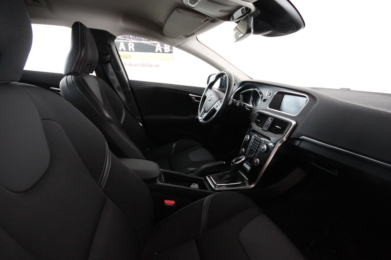 Volvo V40 D3 Geartronic Momentum Euro 6 2018, bild 3/5