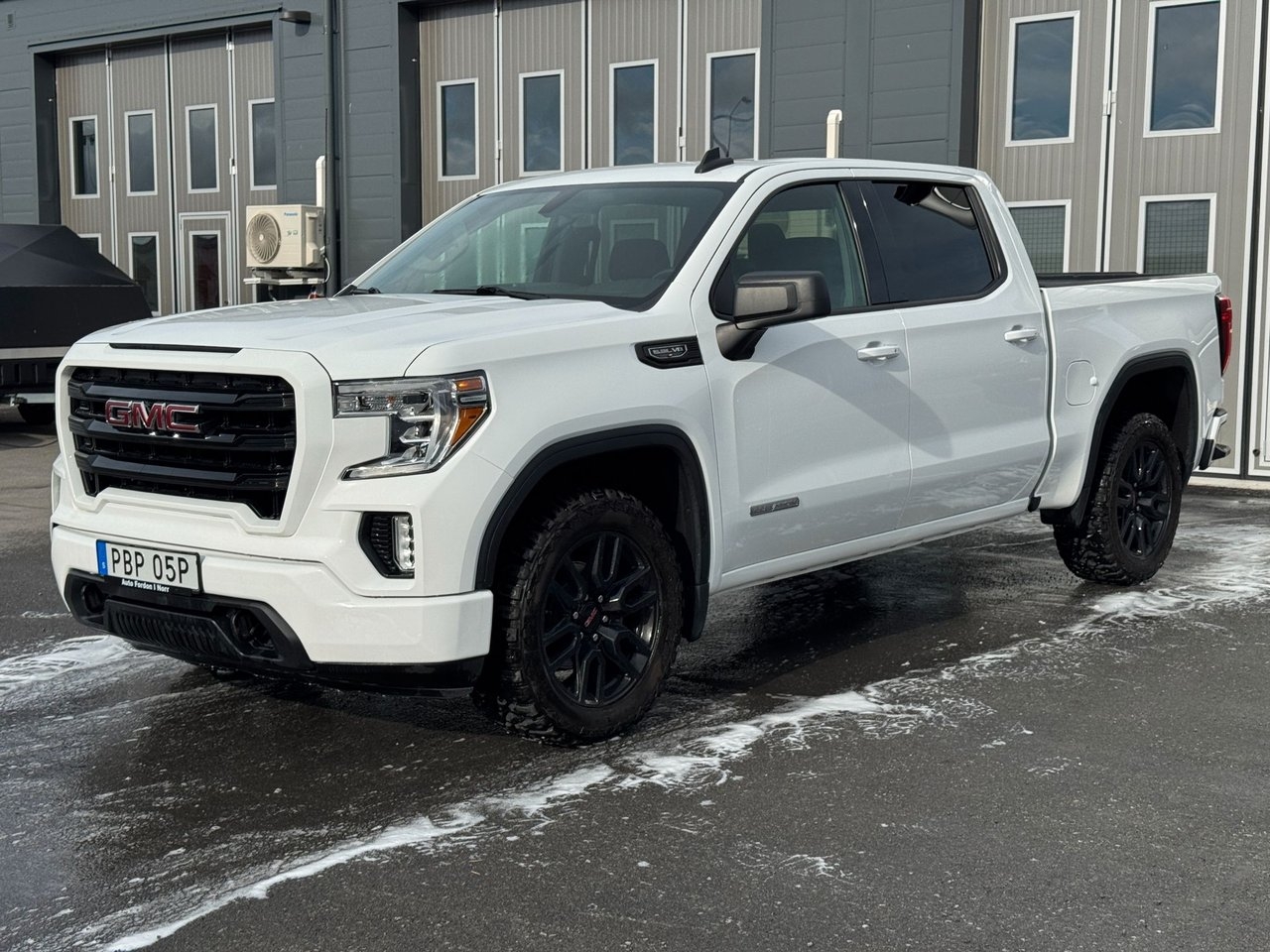 GMC Sierra