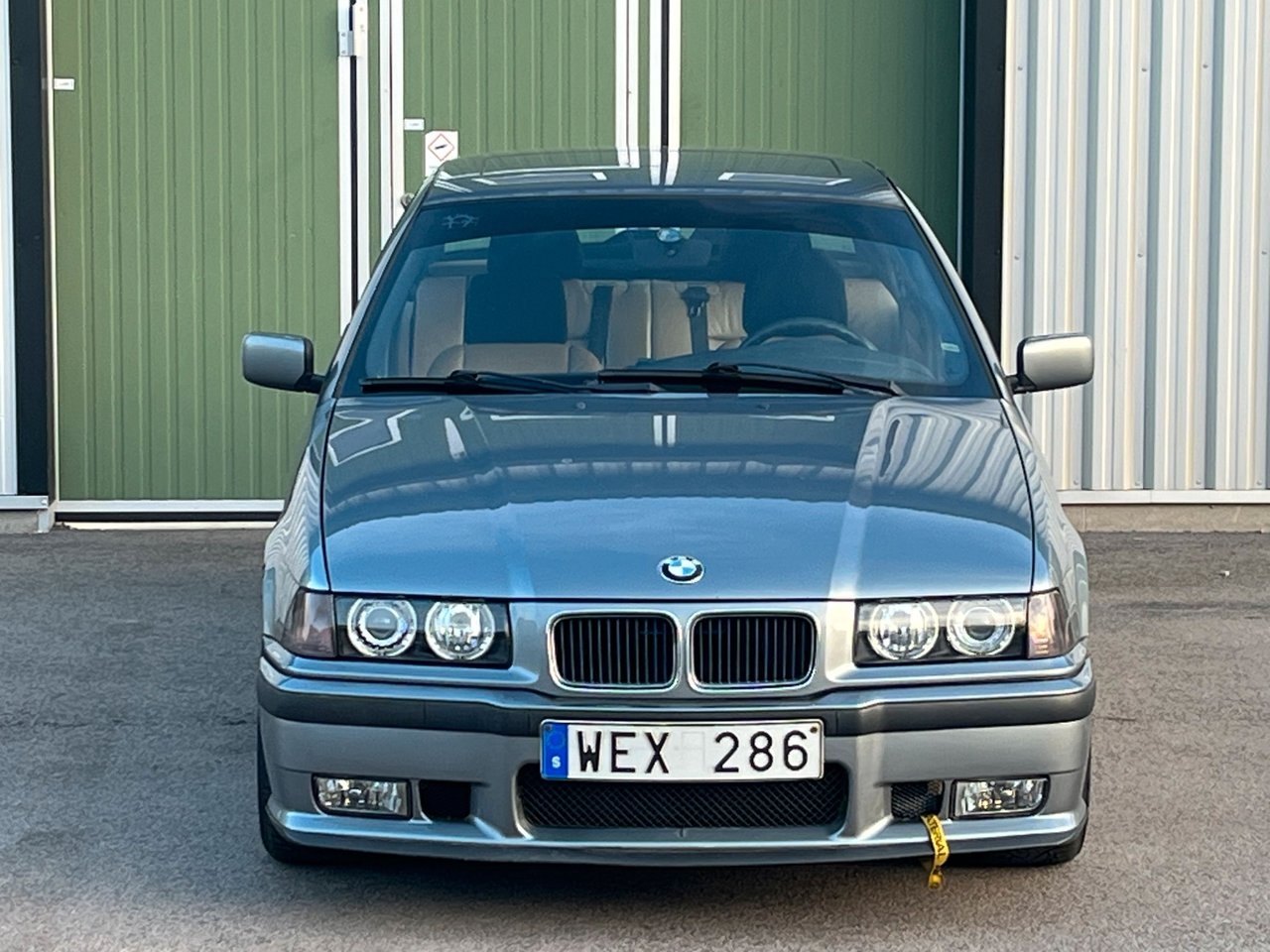 BMW 323 1996, bild 2/9