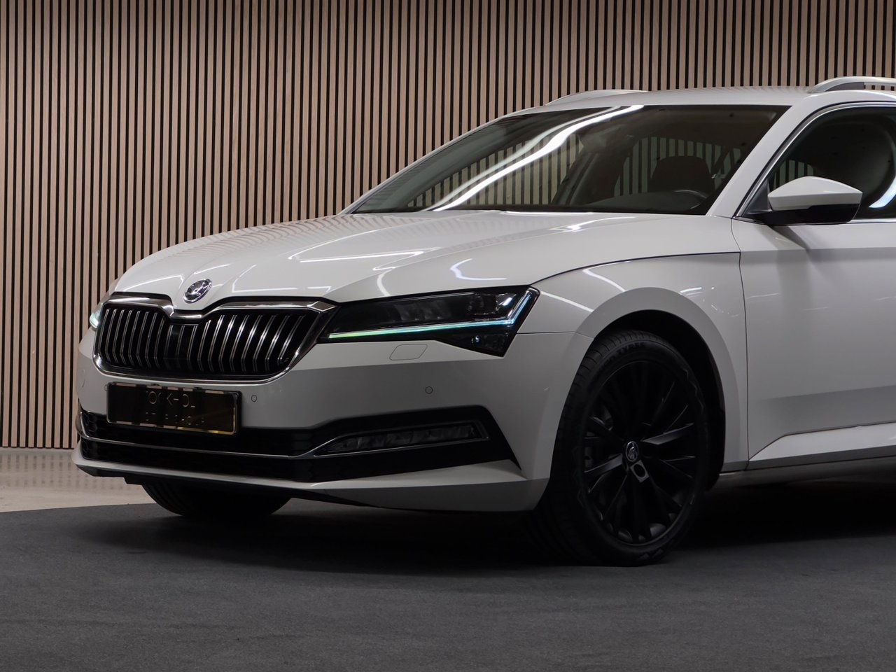 Skoda Superb 2020, kuva 4/10