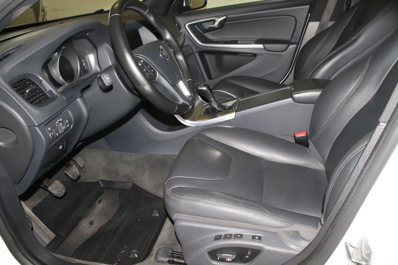 Volvo S60 D4 Summum Drag/Värmare/Eu6 2016, bild 5/10