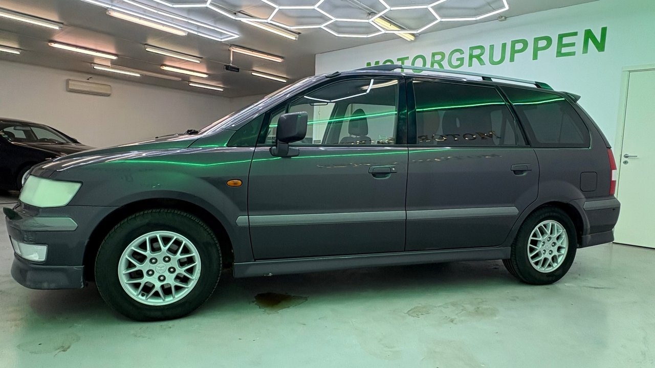 Mitsubishi Space Wagon 2001, bild 3/10