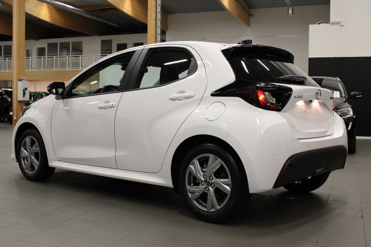 Mazda 2 Hybrid Centre - Line 2026, photo 3/10