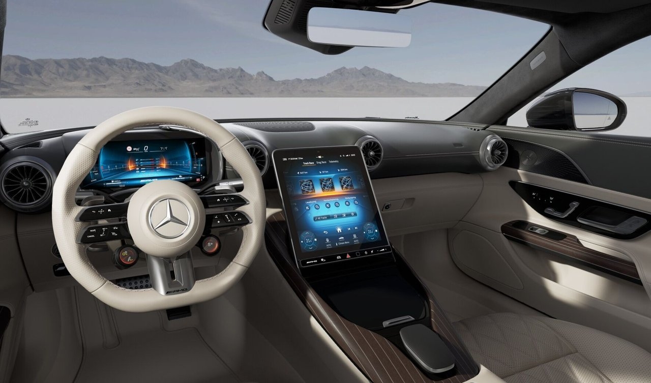 Mercedes-Benz AMG GT 2025, photo 6/9