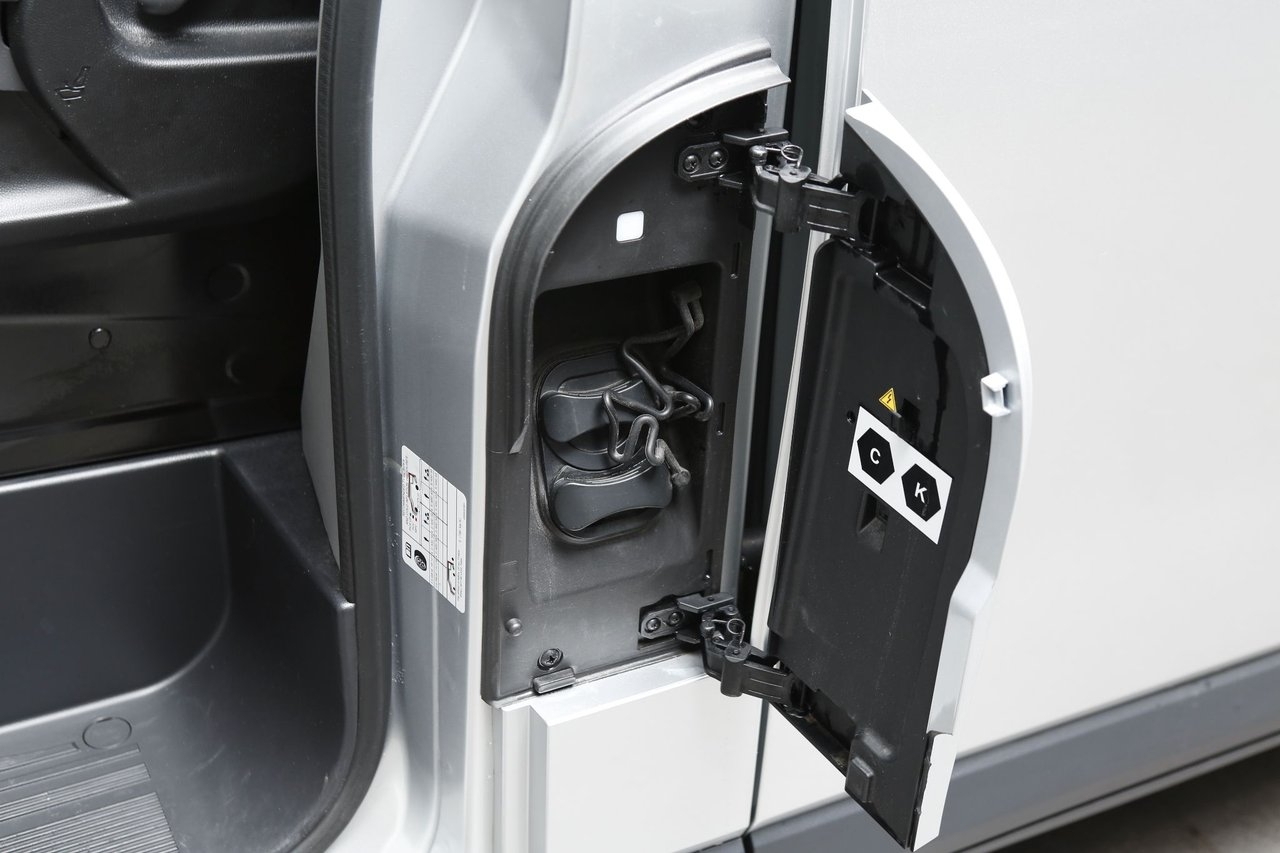 Maxus e-Deliver 7 L1H1 88kWh Tech+ paket 2024, bild 7/10