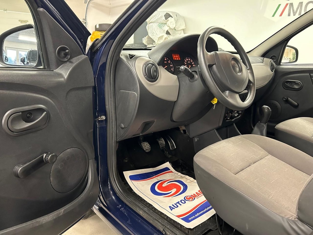 Dacia Sandero 1.6 E85 eco2 / Ny Servad 2012, bild 7/10