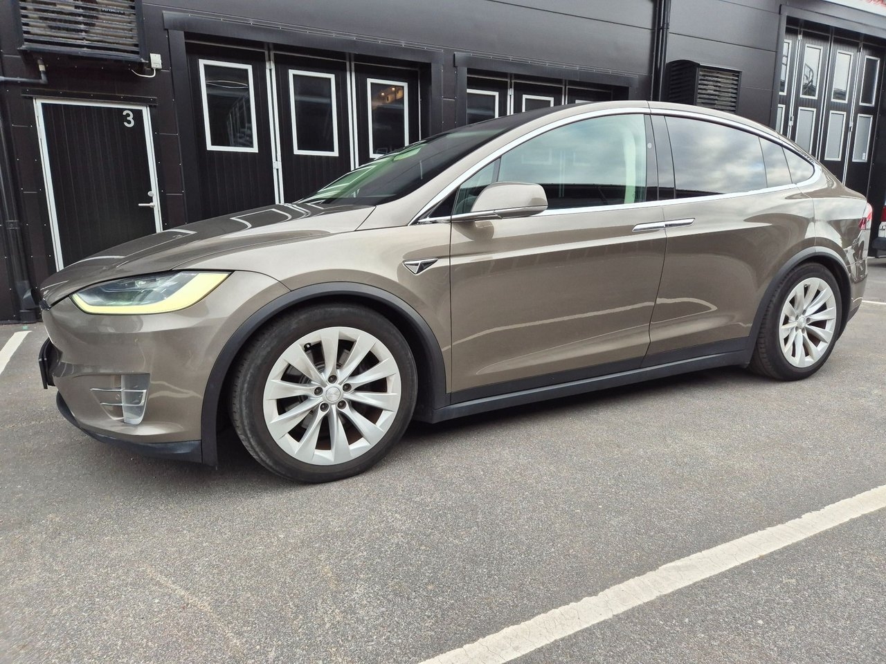 Tesla Model X 2016, bild 5/10