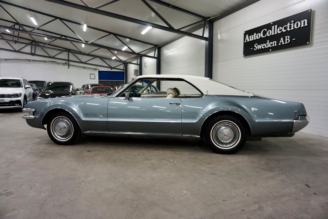 Oldsmobile Toronado 2-Doors Coupe' 1969, bild 3/10