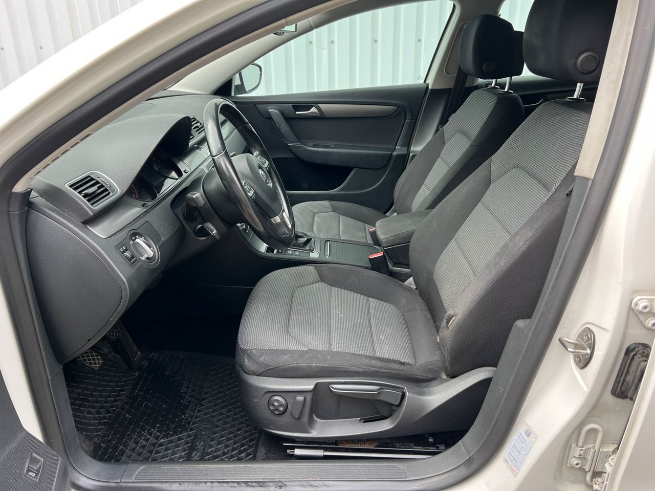 Volkswagen Passat 2012, bild 5/10