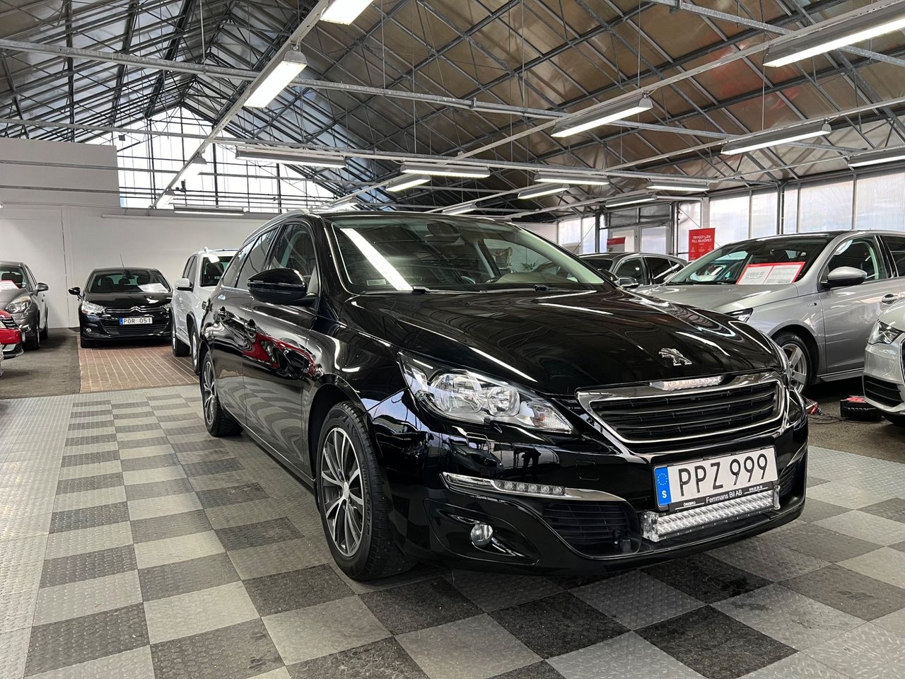 Peugeot 308
