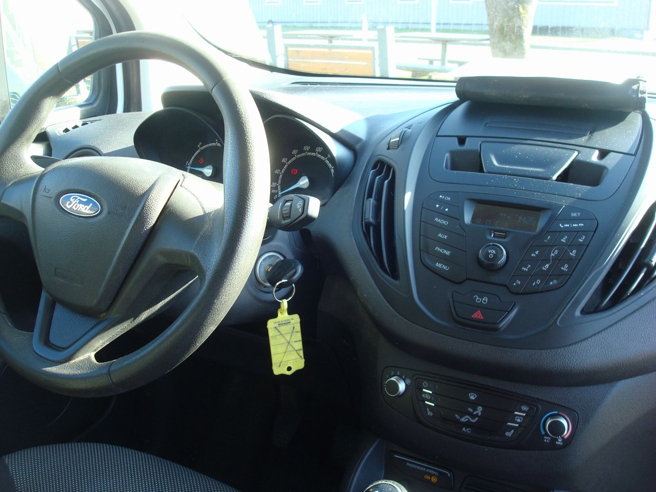 Ford Transit Courier 2018, bild 6/6