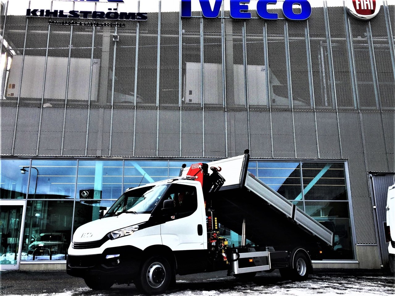 Iveco 70C18H Kran & Flak med tipp 2026, bild 2/4