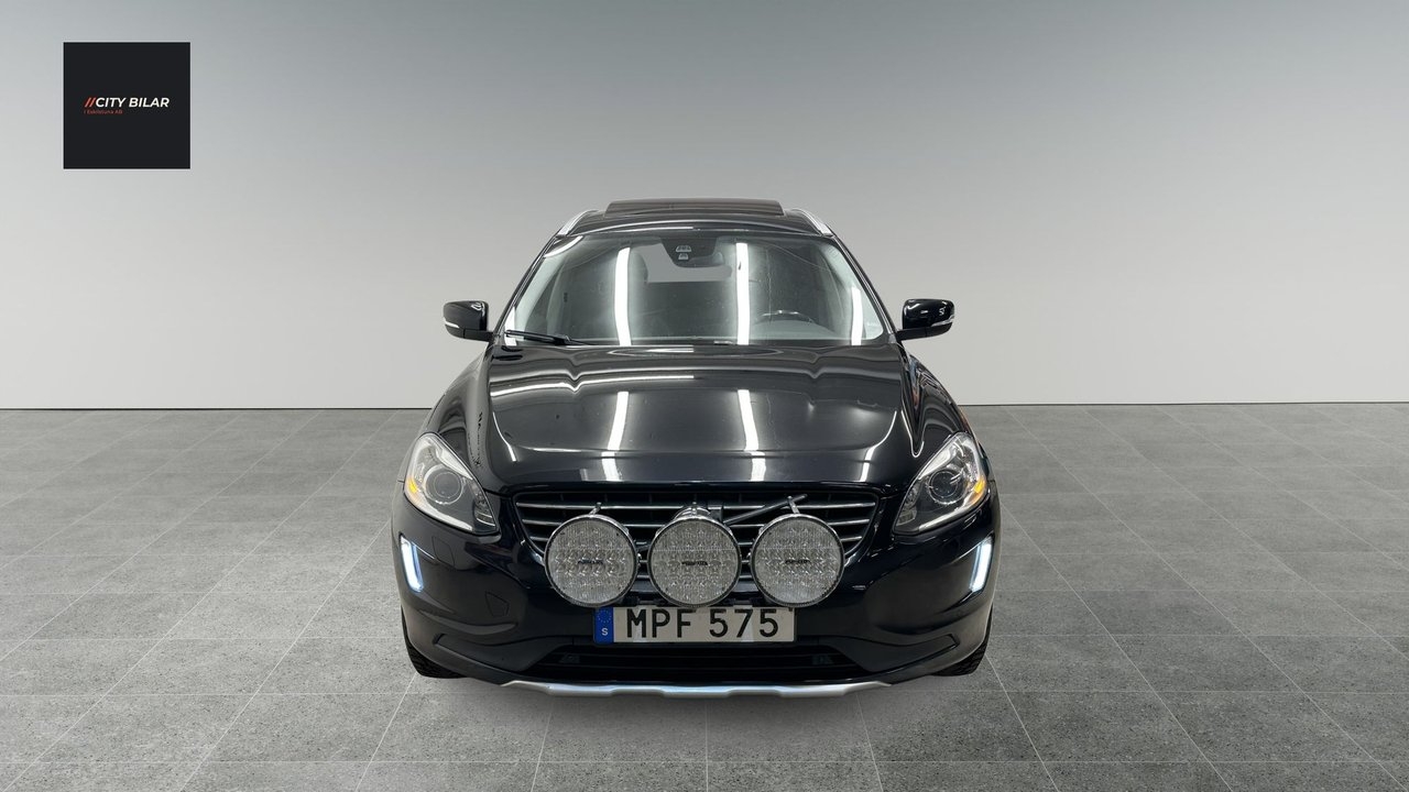 Volvo XC60 D3 Geartronic Momentum 2015, bild 2/10