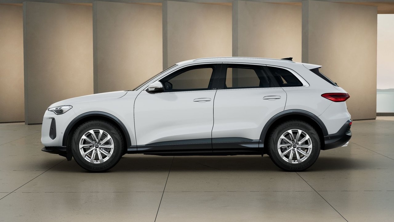 Audi Q5 e-hybrid quattro Proline 2025, bild 2/8