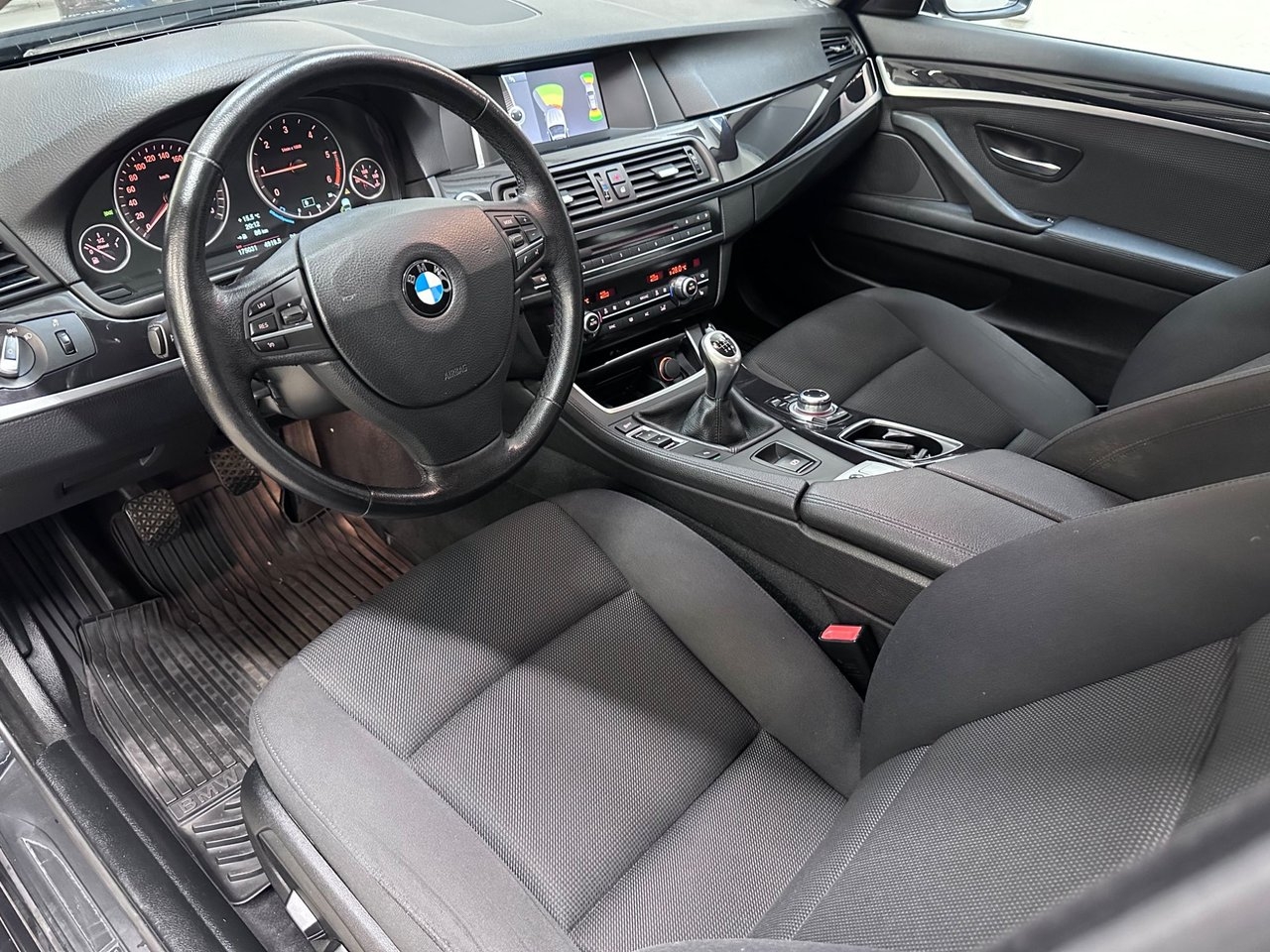 BMW 520 2014, bild 6/10