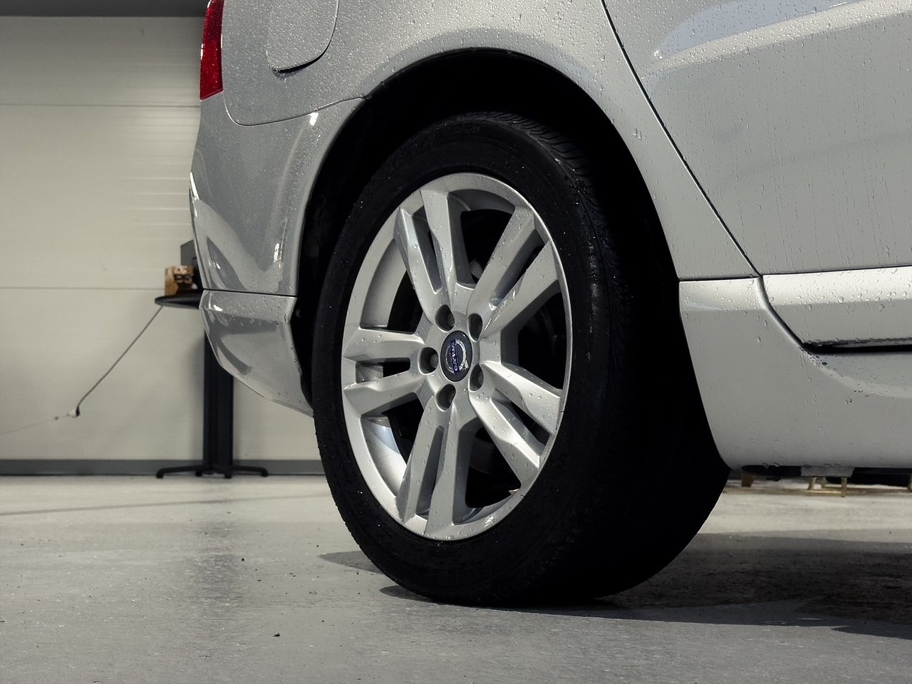 Volvo V70 D4 Momentum 2013, kuva 5/20