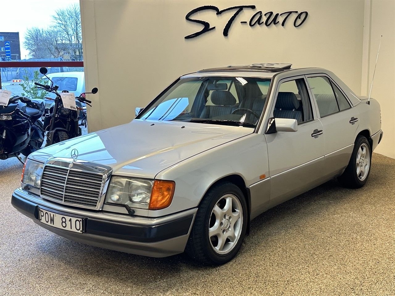 Mercedes-Benz E 1992, bild 4/13