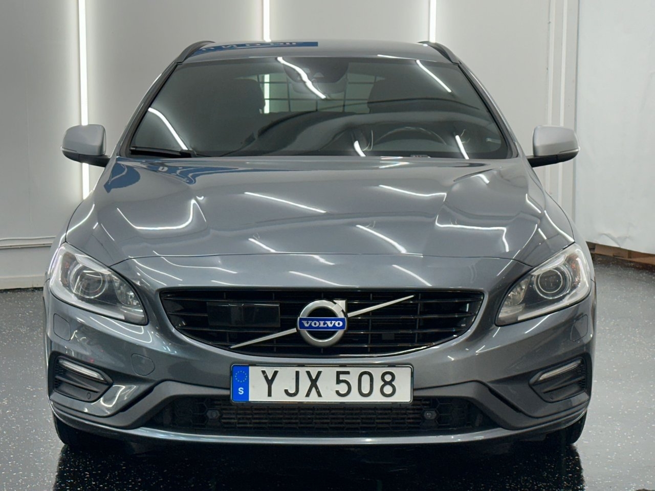 Volvo V60 2017, bild 2/27