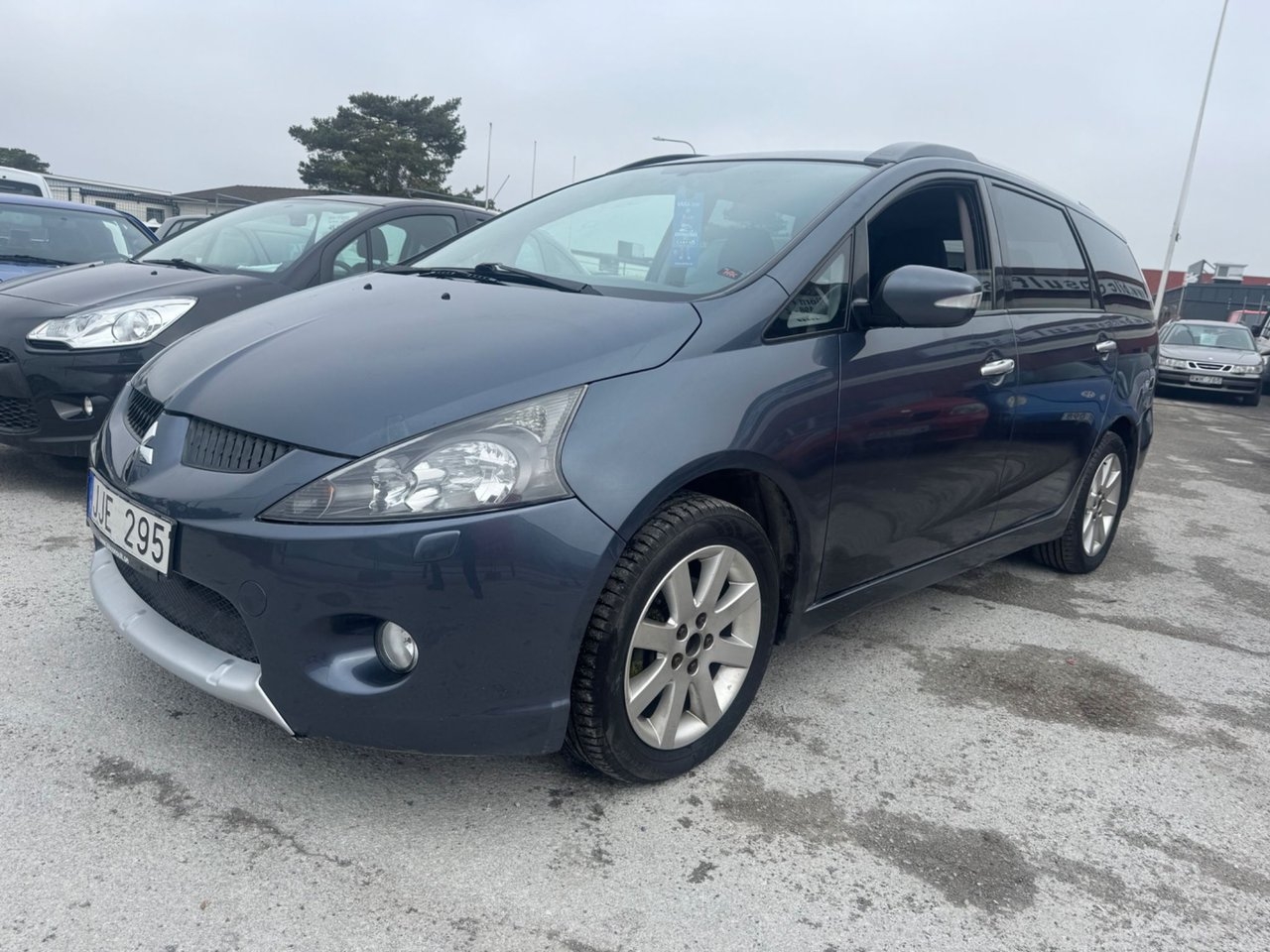 Mitsubishi Grandis