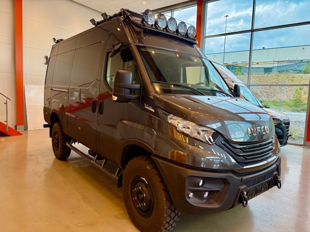 Iveco Daily 55S18HA8 Navi 4x4 2024, bild 2/17