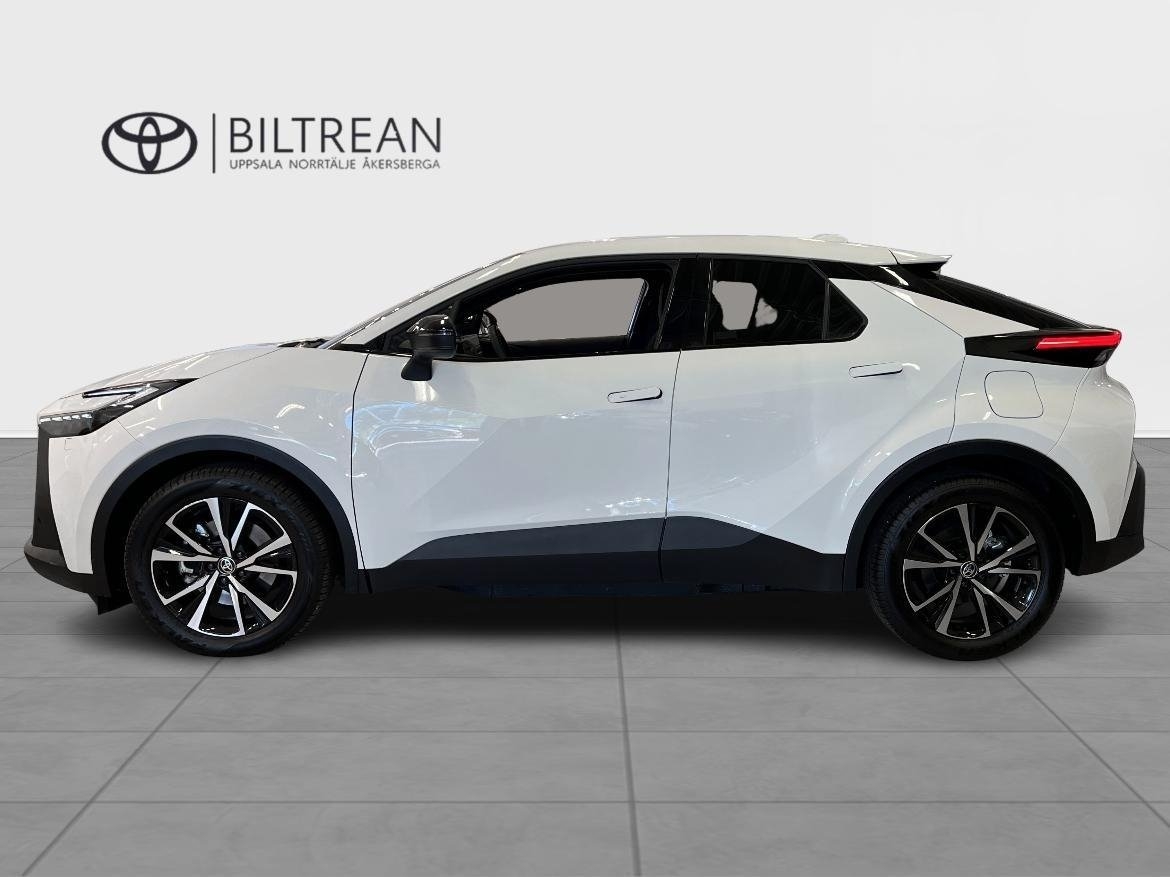 Toyota C-HR 2024, photo 3/17