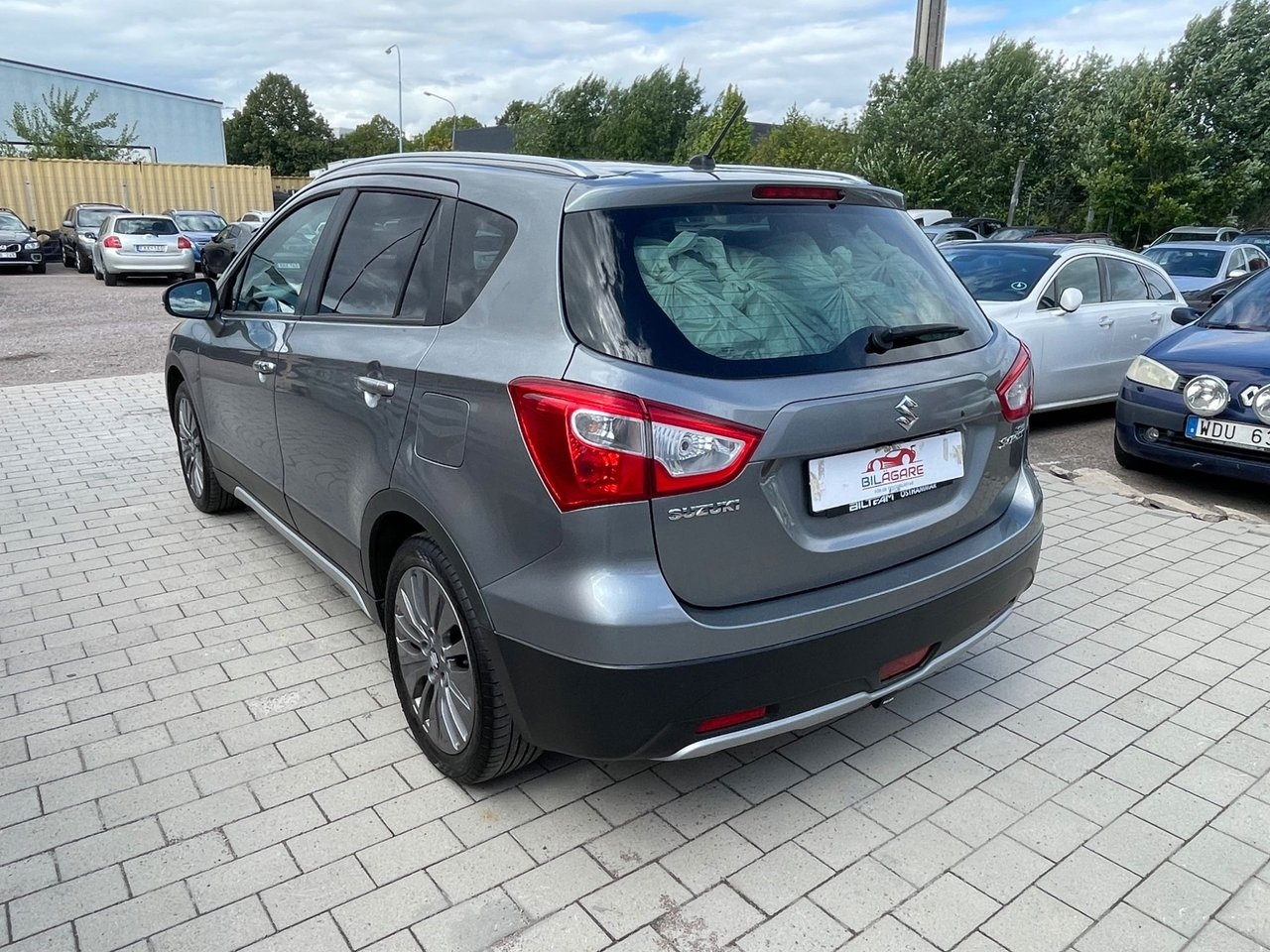 Suzuki S-Cross SX4 1.6 DDiS 2015, kuva 2/10