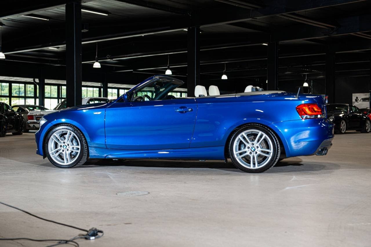 BMW 135 i Convertible M Sport 2008, bild 2/10