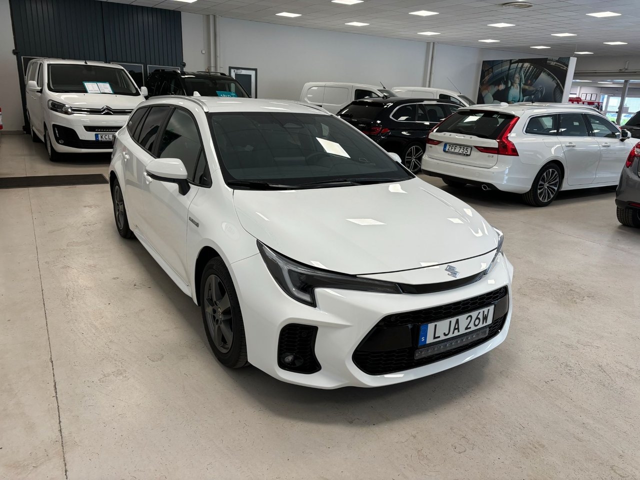 Suzuki Swace 2023, kuva 3/6