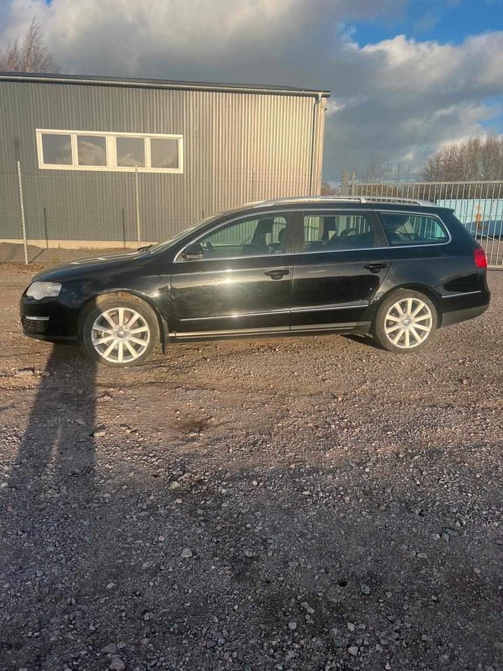 Volkswagen Passat 2010, bild 2/10