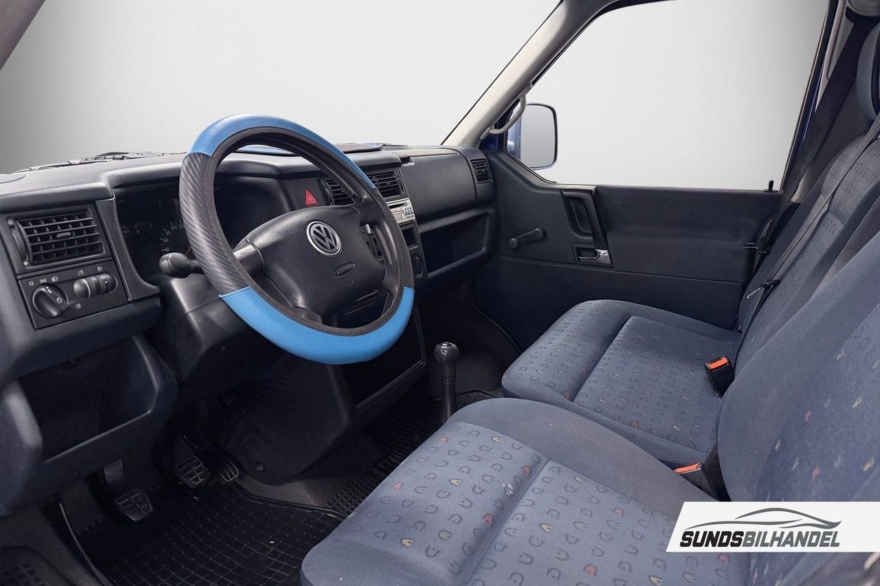 Volkswagen Caravelle 2003, kuva 5/10