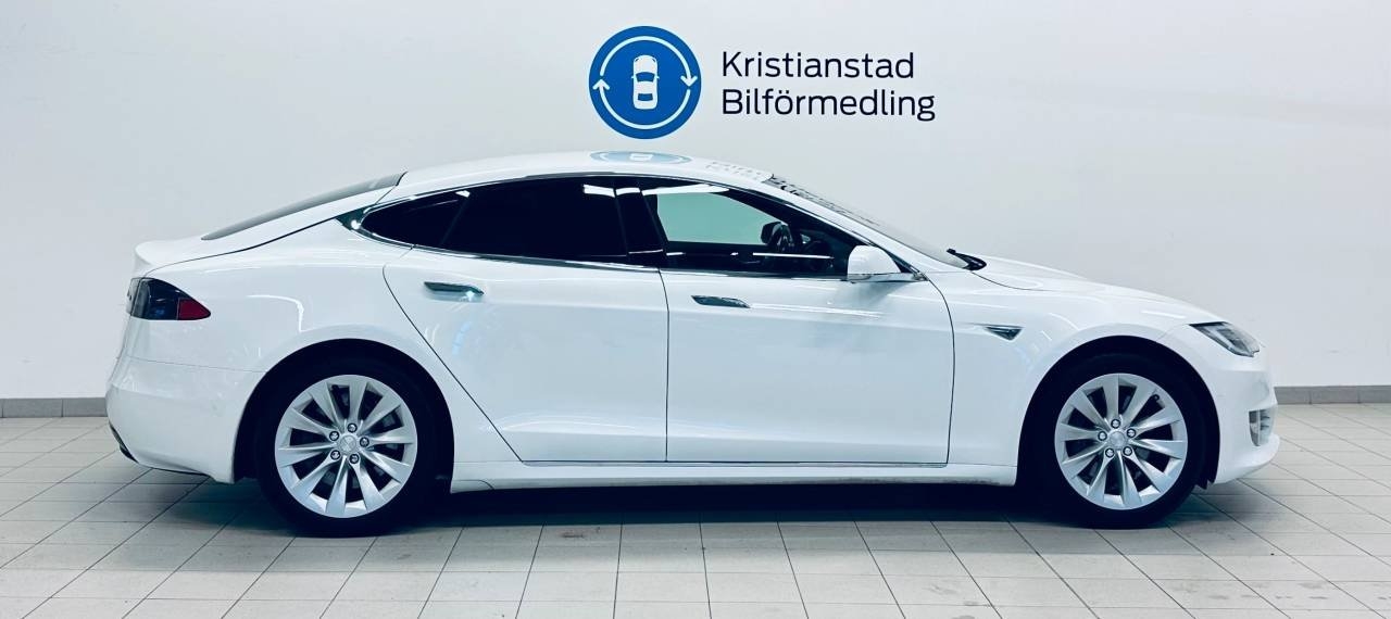 Tesla Model S 75 2016, photo 4/10