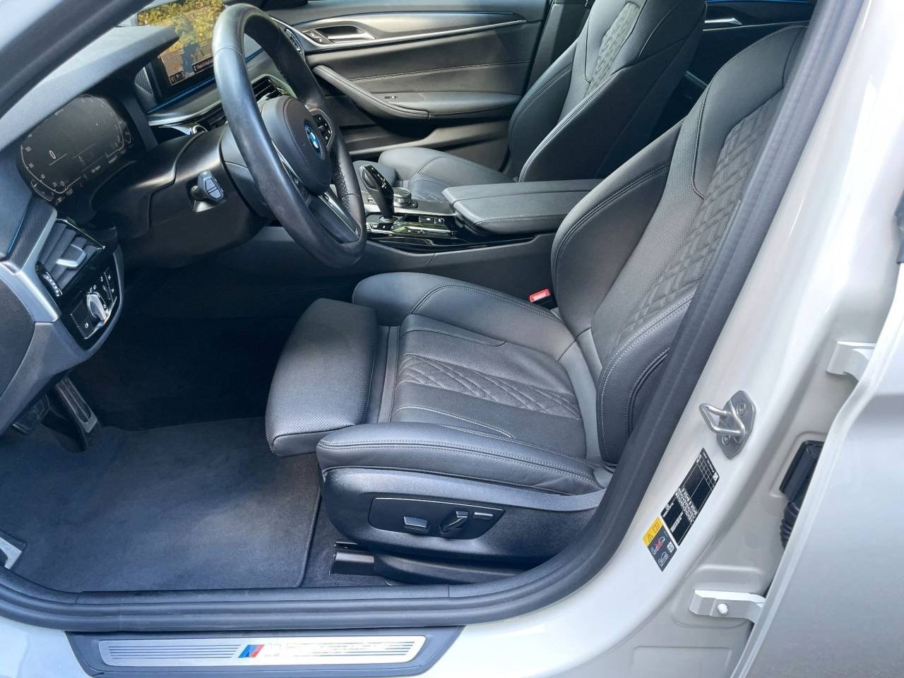 BMW 530 2023, bild 7/10