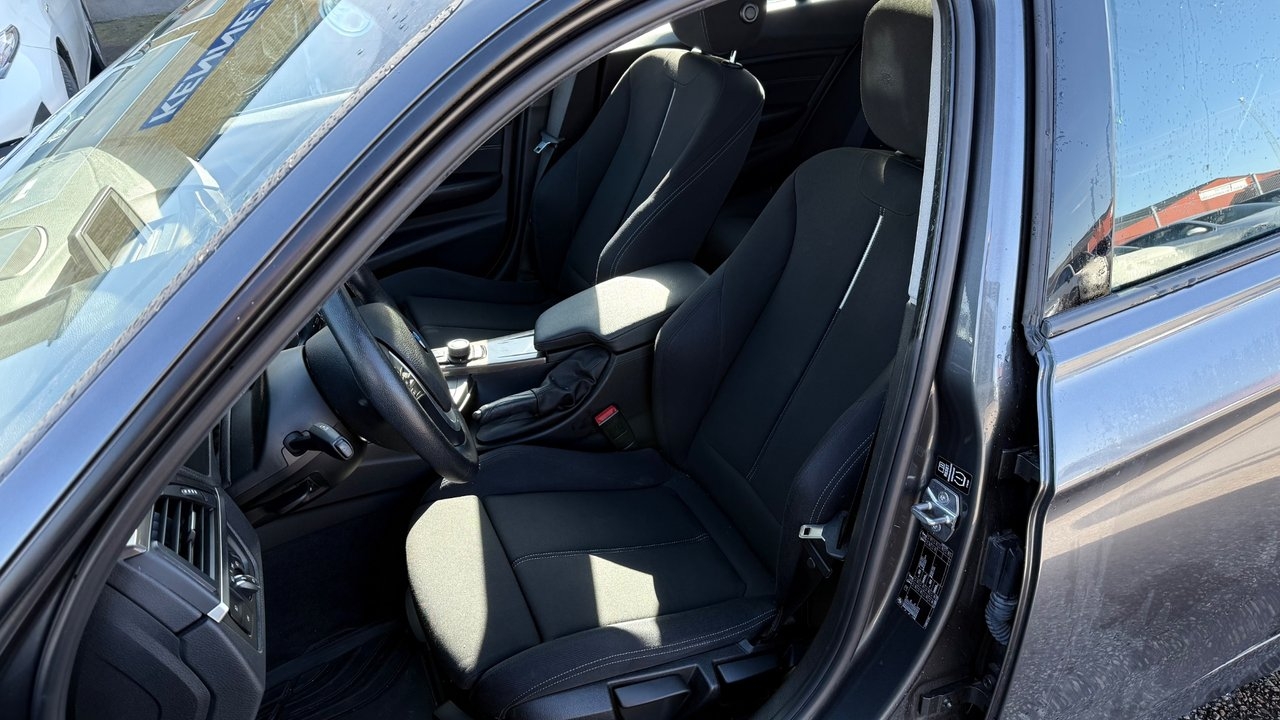 BMW 318 d Touring Automat Sport line 2015, bild 7/10