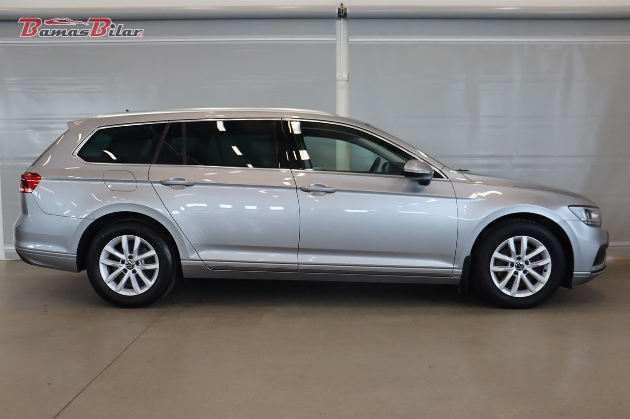 Volkswagen Passat 2022, bild 6/10