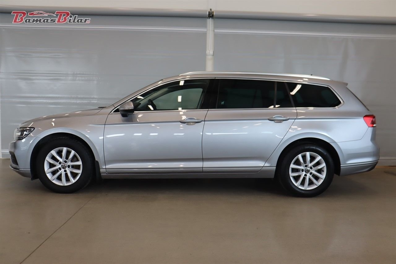 Volkswagen Passat 2022, bild 2/10