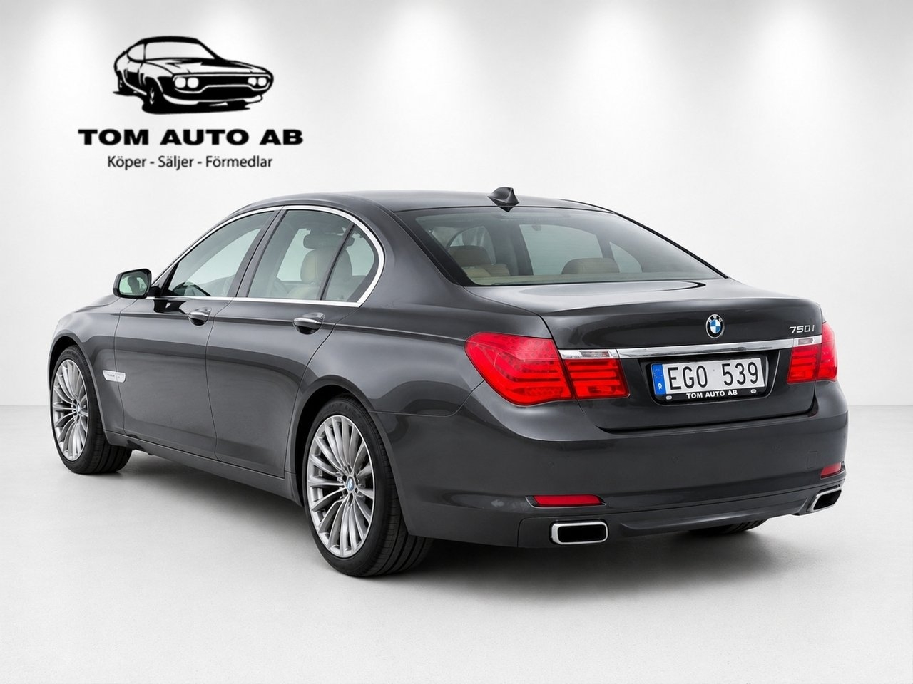 BMW 750 2011, bild 4/23