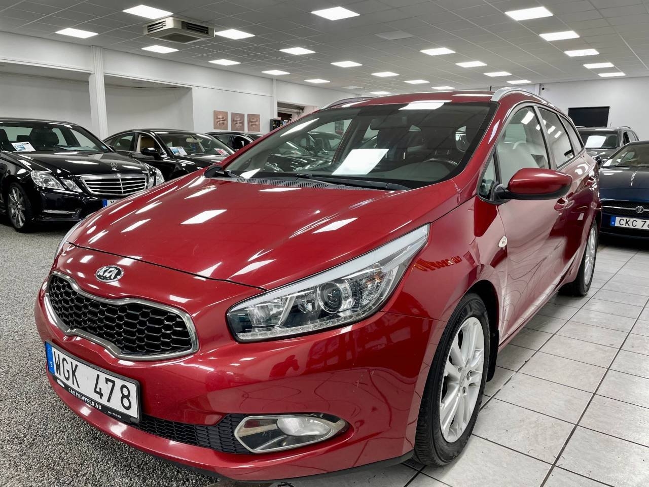 Kia Ceed 1.4 CRDi 90hk 2014, bild 2/10