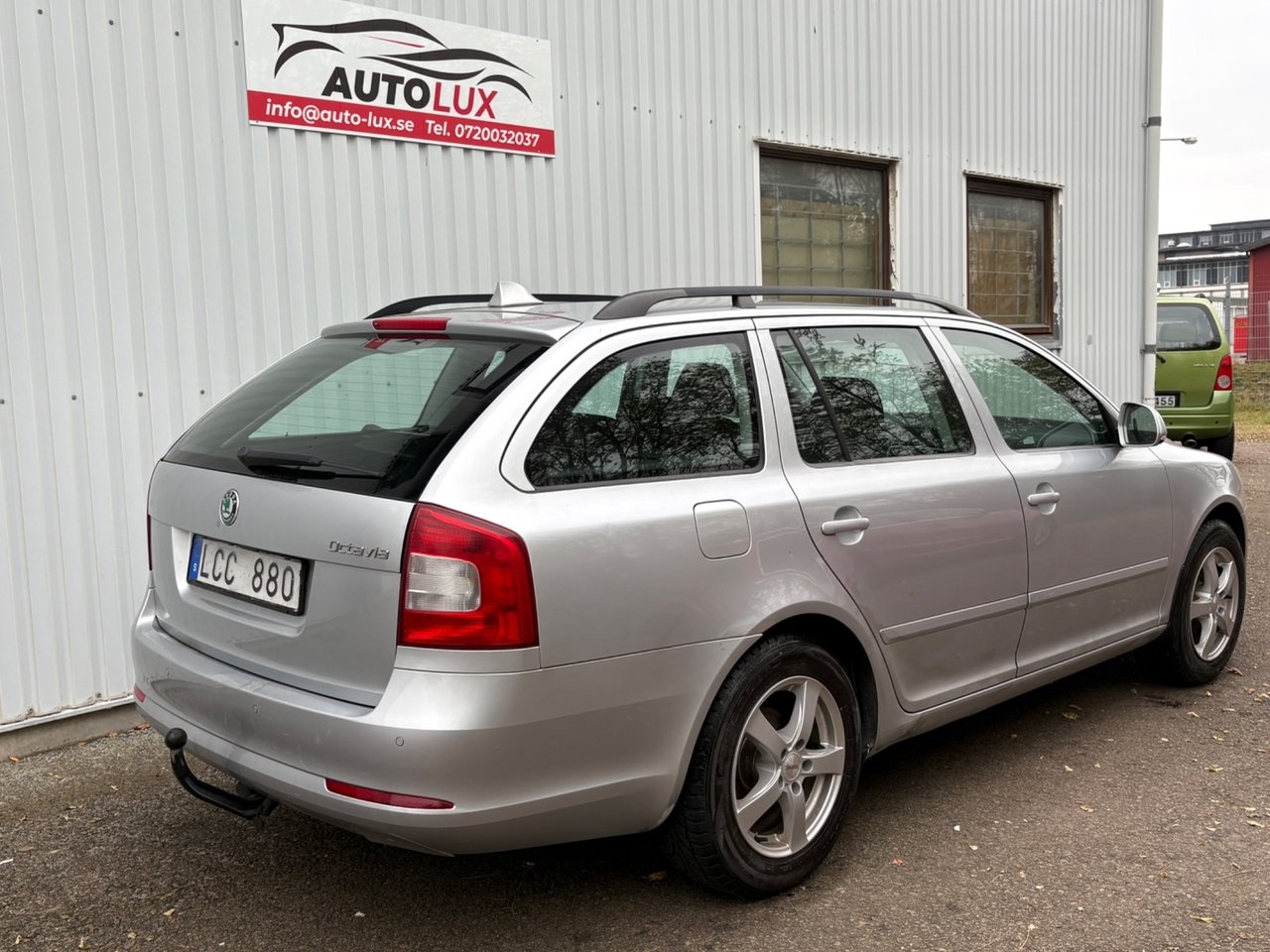 Skoda Octavia Kombi 1.6 TDI Euro 5 2011, bild 7/10