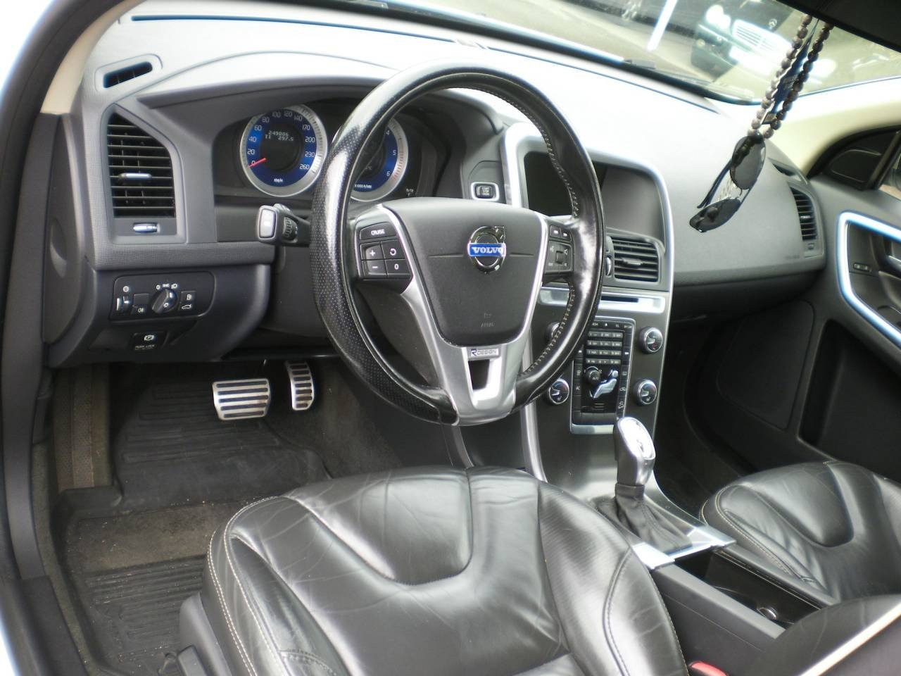 Volvo XC60 2013, photo 6/11