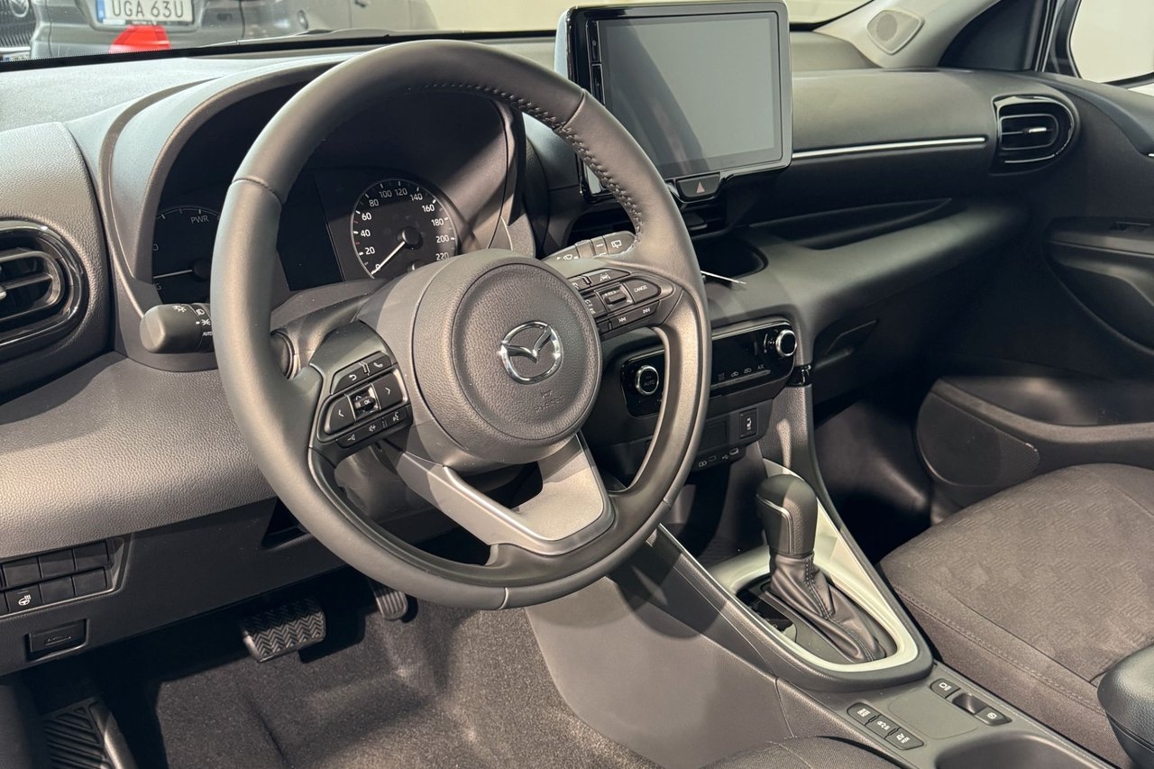 Mazda 2 Hybrid 116 hk, Exclusive-line 2025, kuva 5/8