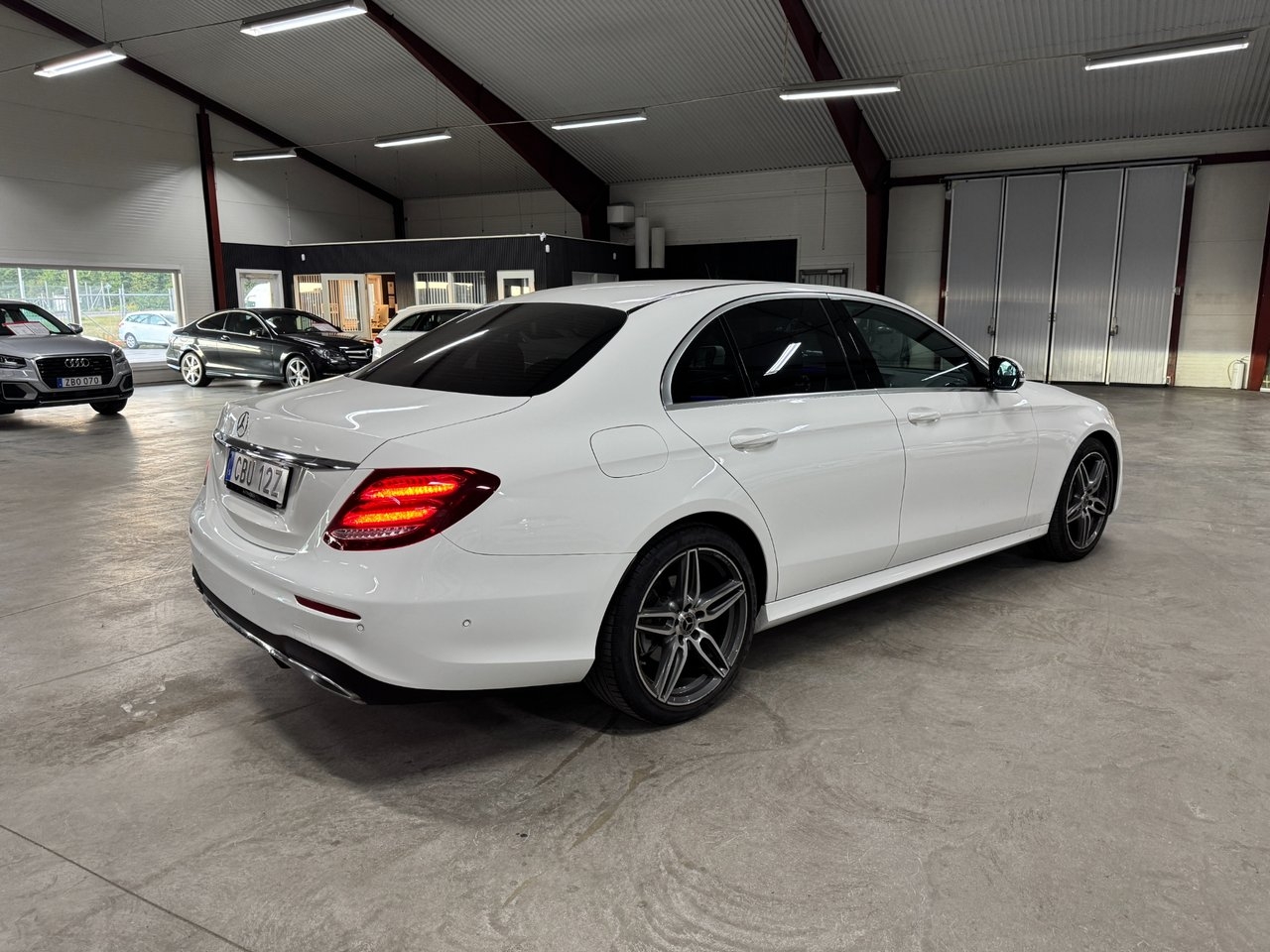 Mercedes-Benz E 2019, bild 2/10