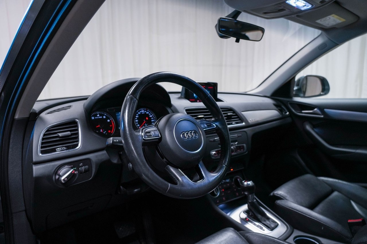 Audi Q3 2.0 TFSI quattro S Tronic 2017, bild 7/10