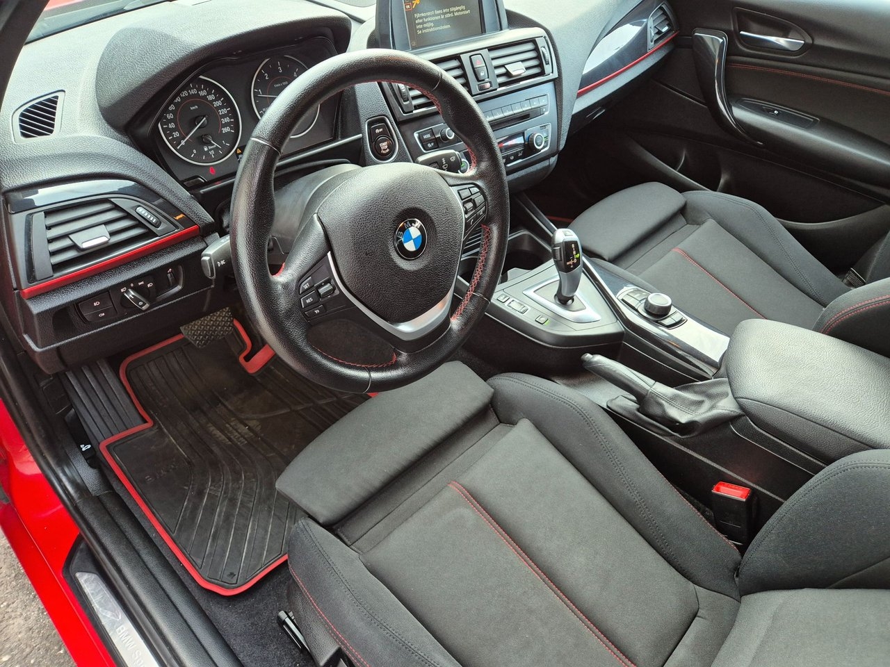 BMW 118 2013, photo 5/10