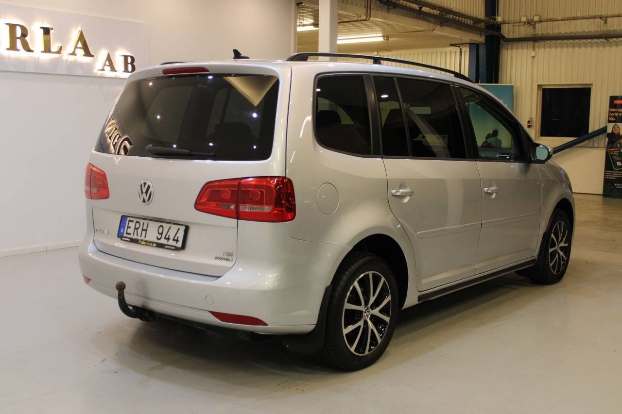 Volkswagen Touran 2012, bild 4/10