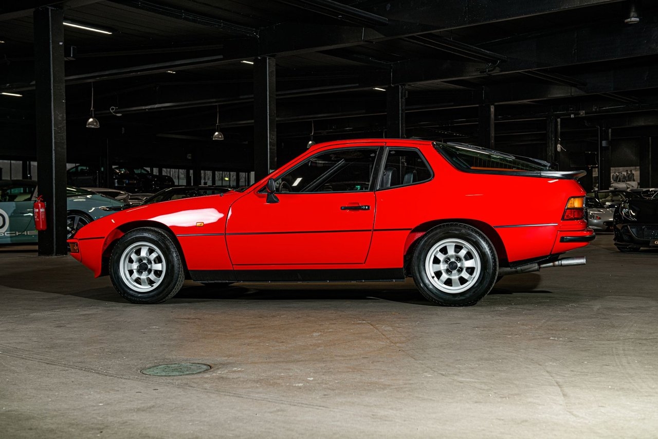 Porsche 924 1984, photo 3/27